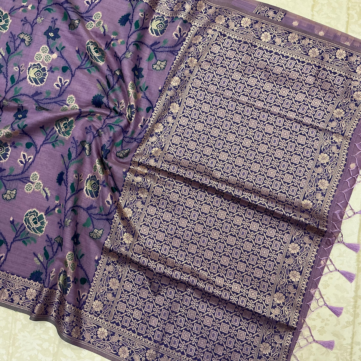 Art Moga Cotton Saree in luxurious lavender orchid shade
